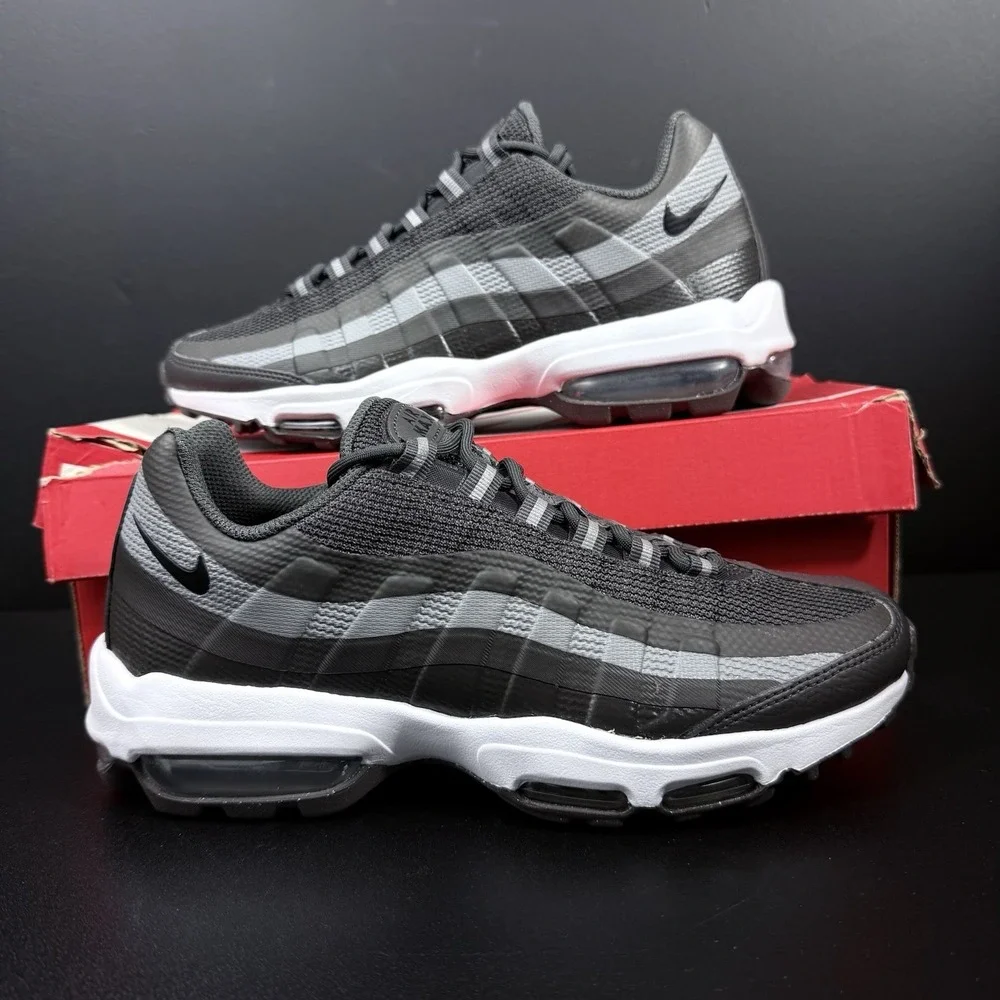 Nike Air Max 95 Ultra Mens Size 7.5 Womens 9 Medium Ash Particle Grey DZ4503-200